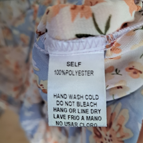 Easel Floral Blouse - Blue and Cream - Picture 6 of 6